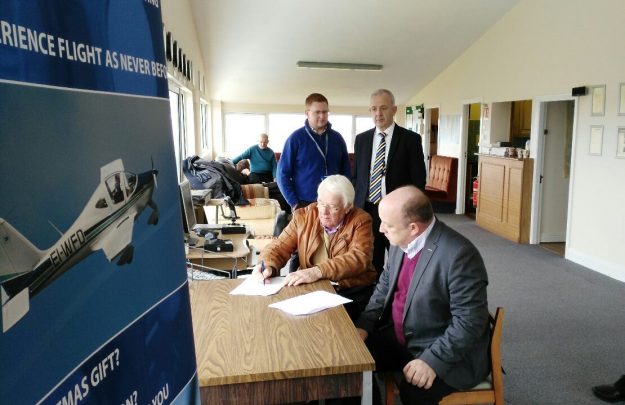 Members of Carlow IT and Waterford Aero Club completing the Memorandum of Agreement